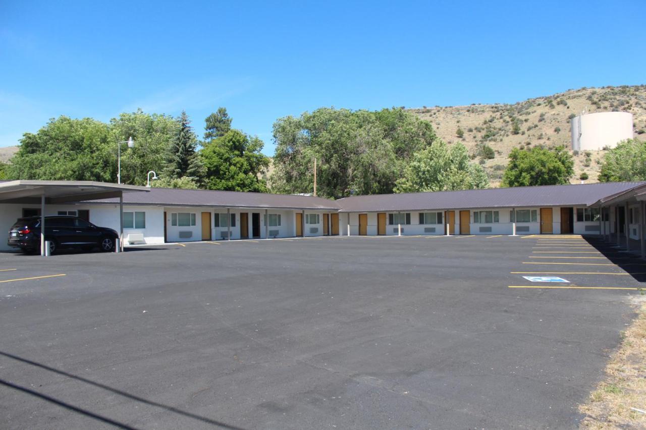 Oregon Trail Inn And Suites Lakeview Exterior photo